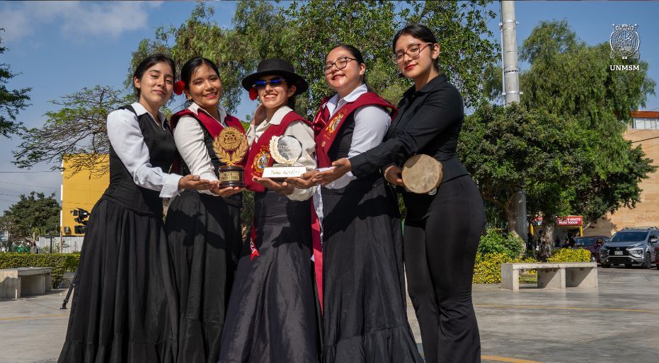 Tuna Femenina de San Marcos obtiene dos reconocimientos en festival internacional realizado en Cusco
