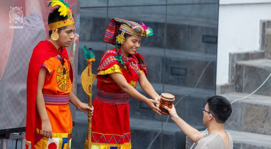 UNMSM pone en valor el patrimonio cultural peruano con feria de artesanía, música ancestral e Inti Raymi