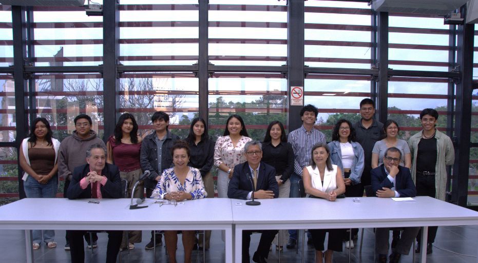 UNMSM rinde homenaje a Blanca Varela con el lanzamiento de «Voces Sanmarquinas», proyecto impulsado por inteligencia artificial